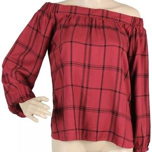 🔥2 for $24🔥 Seven sisters off shoulders top